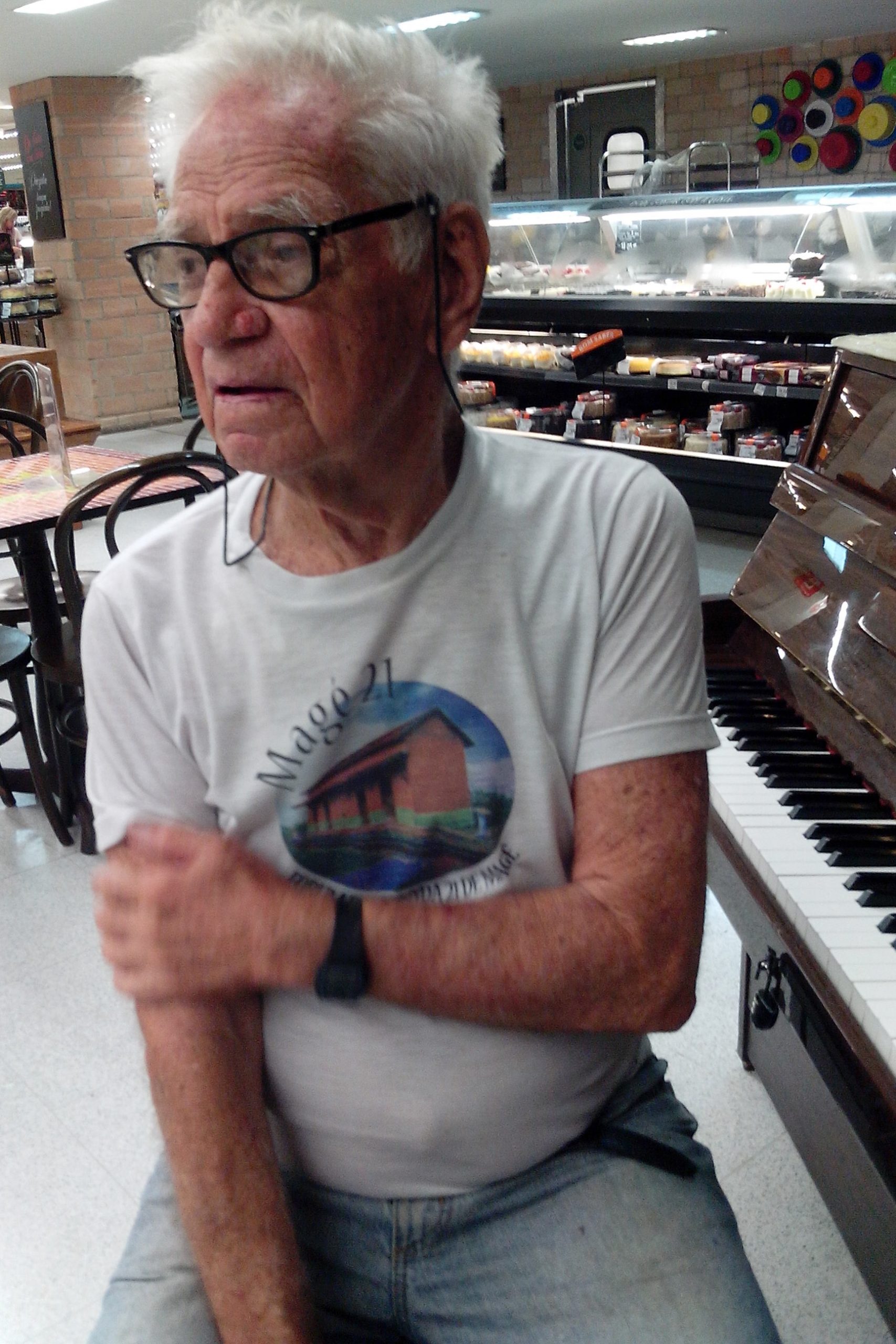 Homenagem a Luis Octávio (14/03/1935 ~ 13/04/2017)