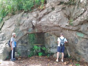 Um túnel inacabado na Barra da Tijuca seria ferroviário? Um túnel inacabado na Barra da Tijuca seria ferroviário?