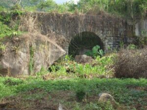Um túnel inacabado na Barra da Tijuca seria ferroviário? Um túnel inacabado na Barra da Tijuca seria ferroviário?