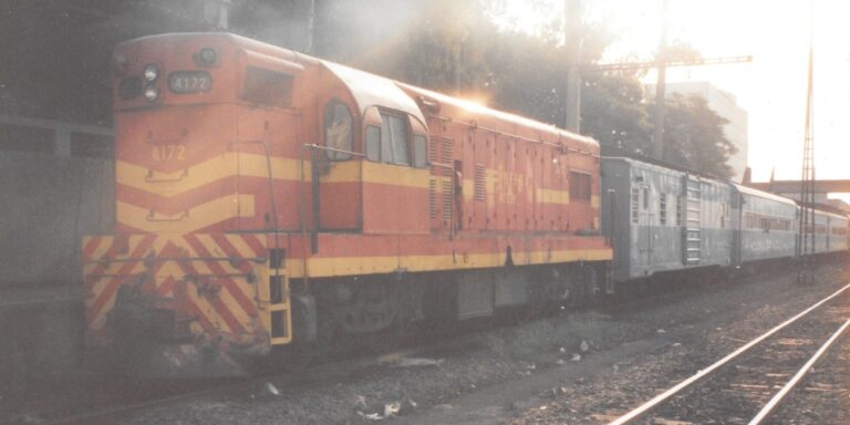 O motivo do fracasso das ferrovias no Brasil (2) — As locomotivas