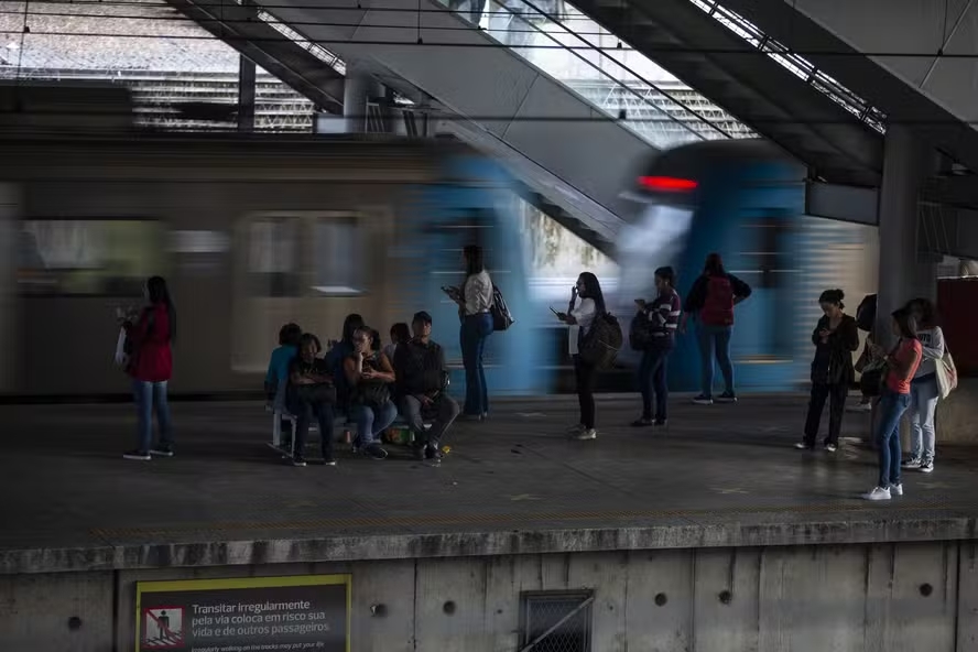 107193172-ri-rio-de-janeiro-rj-05-06-2024-justica-marca-reuniao-entre-estado-e-supervia-para-defin_1