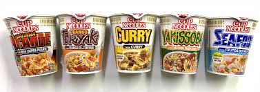 CUP NOODLES SABORES CURRY, TERIYAKI, SEAFOOD E PICANTE - 65g - Miki Produtos Orientais