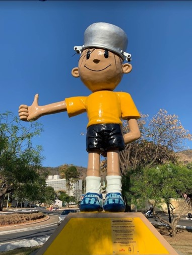 Estátua do Menino Maluquinho em Caratinga-MG