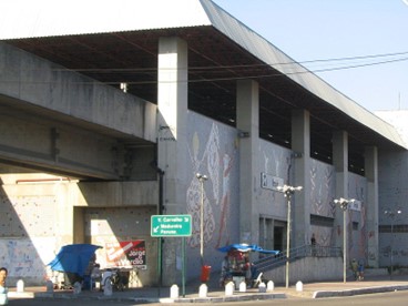 Foto da estação Irajá atual, do Metrô.