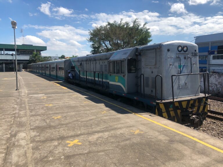 Locomotiva U12C em Saracuruna - Imagem: Ricardo Lafayette (2023)