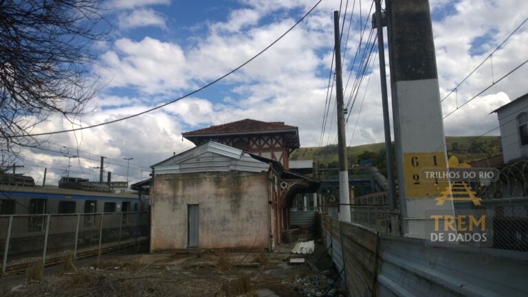 Cinco anos após incêndio, maior símbolo de Japeri permanece em abandono