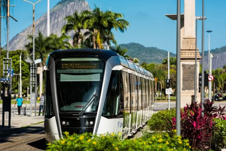 VLT Carioca tem aumento constante de passageiros e tendência continua em 2025