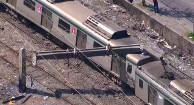 supervia-descarrilament-madureira-trem-6-10-25-repro-tvrecordrio-1-e1759771385707