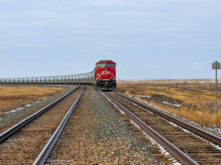Empresa mira ferrovias e infraestrutura no Brasil, incluindo a EF-118