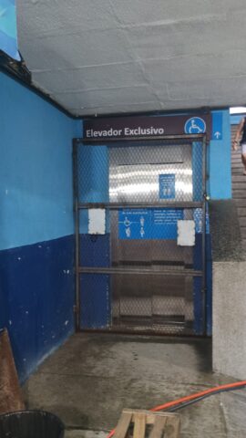Denúncia sobre problemas de acessibilidade na estação ferroviária de Campo Grande