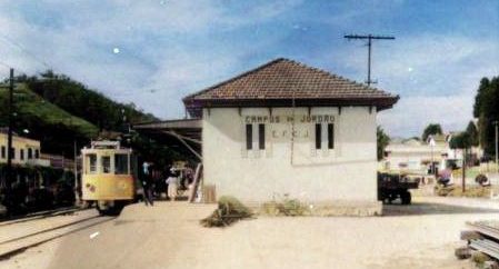 https://www.trilhosdorio.com.br/aftr_wp/wp-content/uploads/2021/07/camposjordao96011-Colorized-e1625433624584.jpg