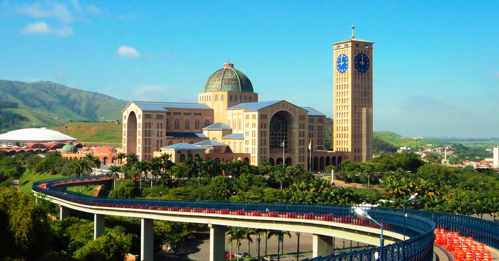 https://www.trilhosdorio.com.br/aftr_wp/wp-content/uploads/2024/05/hotel-aparecida-norte-capa1.jpg