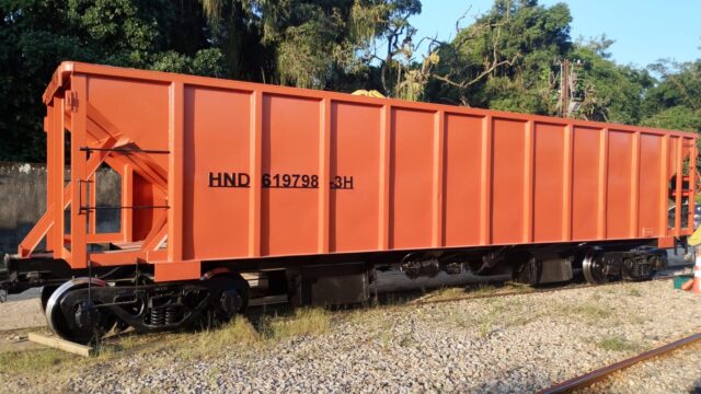 Vagão HND é reformado e volta à ativa para ações de manutenção da Via Permanente Vagão HND é reformado e volta à ativa para ações de manutenção da Via Permanente