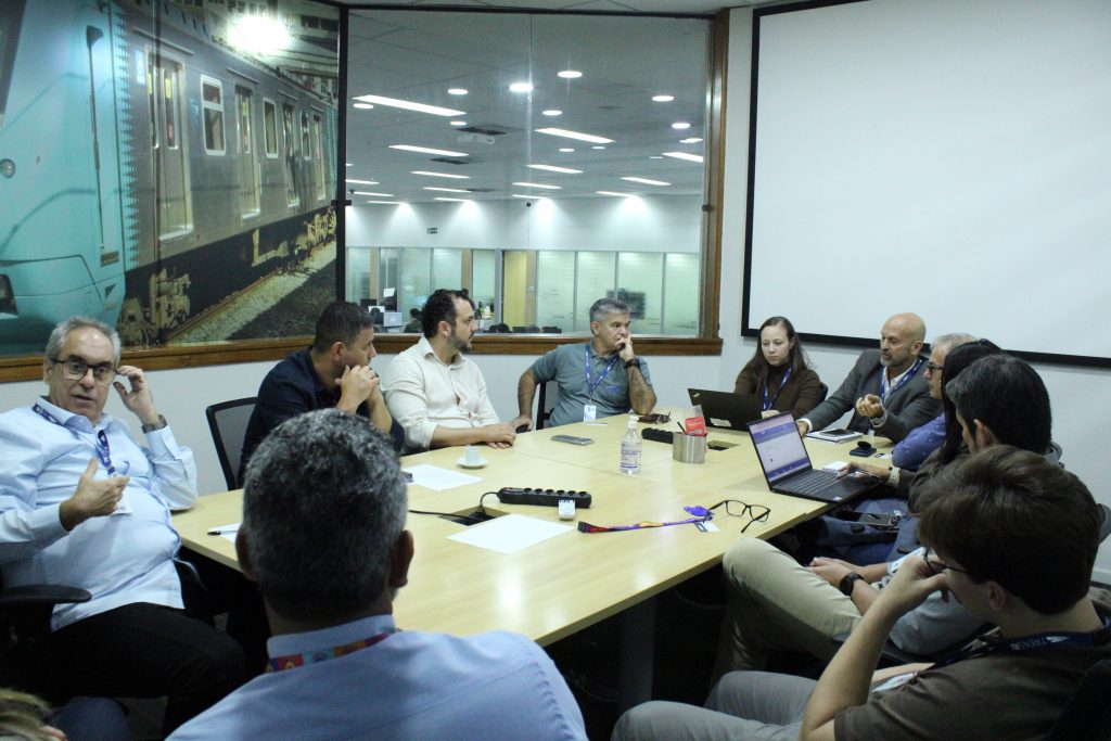 CREA-RJ realiza visita na TrensRJ após início da nova operação ferroviária no Rio