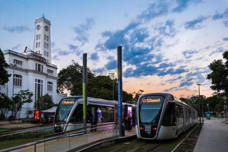 VLT completa 10 anos de operação interligando o Centro do Rio de Janeiro