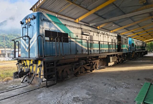 TrensRJ realiza manutenção em locomotivas dos ramais Guapimirim e Vila Inhomirim TrensRJ realiza manutenção em locomotivas dos ramais Guapimirim e Vila Inhomirim