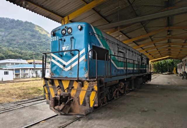 TrensRJ realiza manutenção em locomotivas dos ramais Guapimirim e Vila Inhomirim TrensRJ realiza manutenção em locomotivas dos ramais Guapimirim e Vila Inhomirim