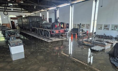 Rompimento de tubulação em julho alagou parcialmente o Museu do Trem, vejam imagens