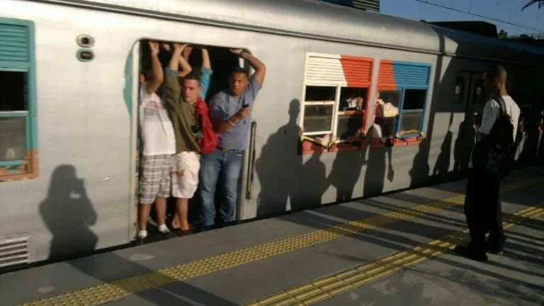 O trem precisa voltar e ser “barato”